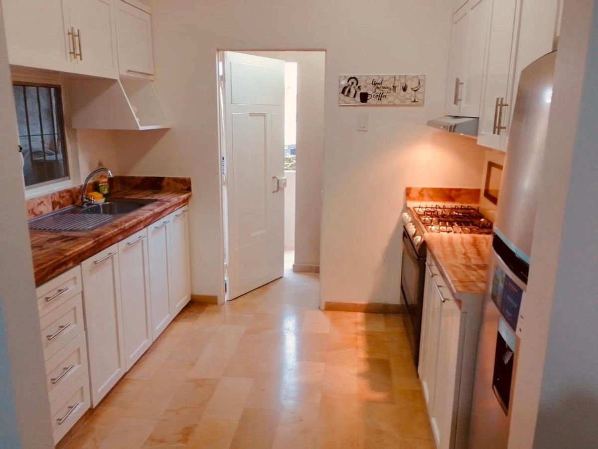 Large 2-Bedroom Apartment, Close To The American Consulate Guayaquil Extérieur photo